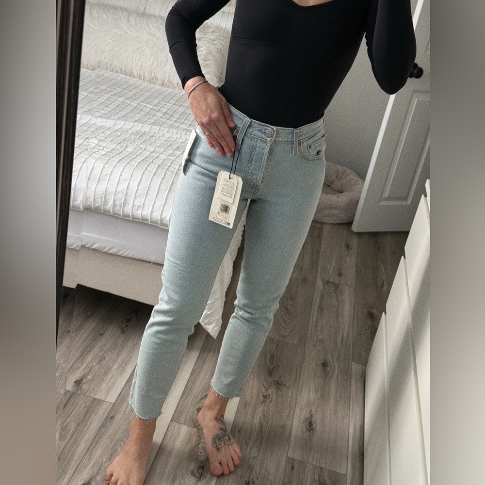 Levi's Women's Sky Blue Ankle Jeans